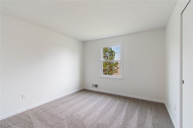 651 Neros Run, Webster, NY 14580