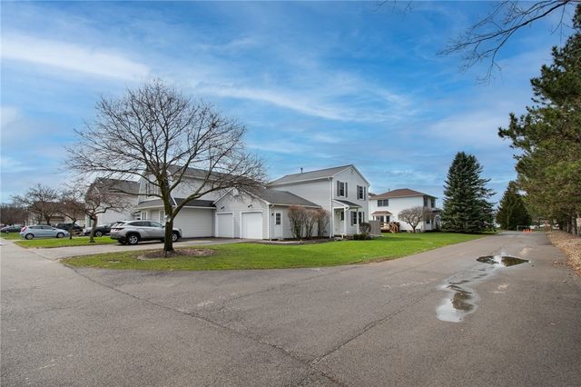 651 Neros Run, Webster, NY 14580