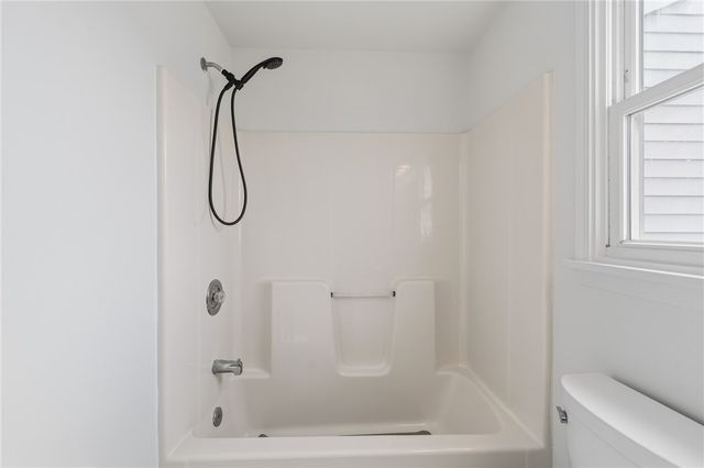 651 Neros Run, Webster, NY 14580