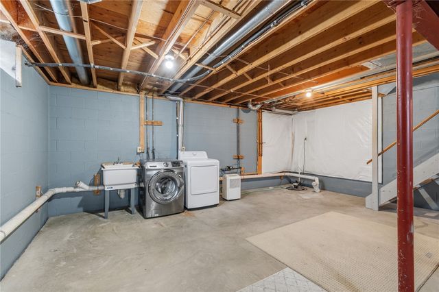 651 Neros Run, Webster, NY 14580