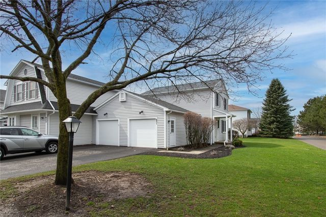 651 Neros Run, Webster, NY 14580