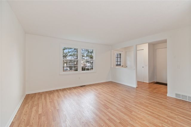 651 Neros Run, Webster, NY 14580