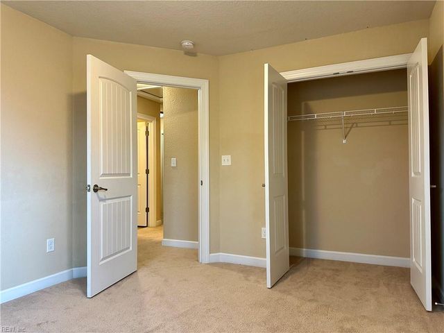 700 Albertine CT, Chesapeake, VA 23320