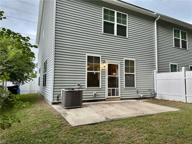 700 Albertine CT, Chesapeake, VA 23320