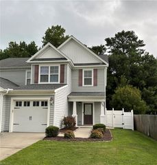 700 Albertine CT, Chesapeake, VA 23320