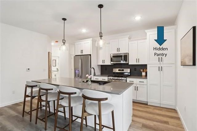 4006 Unbridled Ave, Iowa City, IA 52240