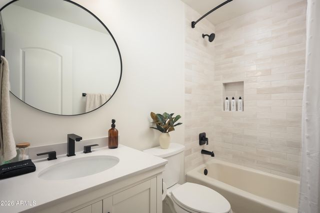 4717 E LE MARCHE Avenue, Phoenix, AZ 85032