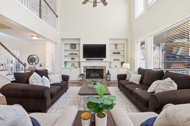 175 Barton Place, Alpharetta, GA 30005