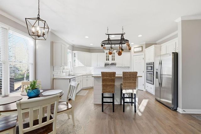 175 Barton Place, Alpharetta, GA 30005