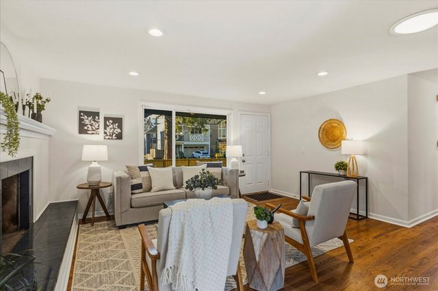 23123 88th Avenue W, Edmonds, WA 98026