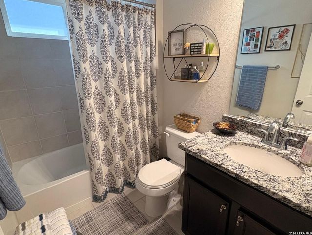 145 Scarlet Macaw, San Antonio, TX 78253