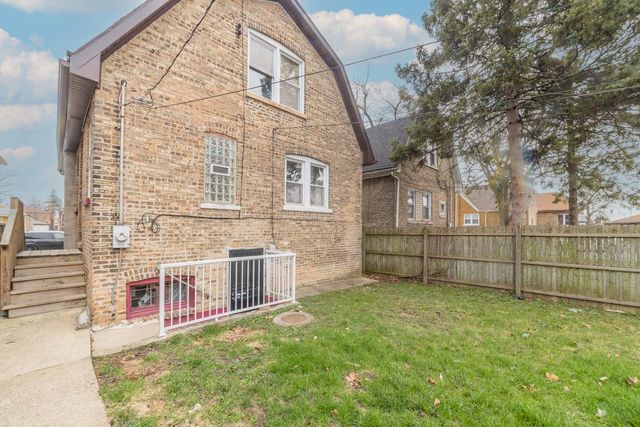 9154 S May Street, Chicago, IL 60620