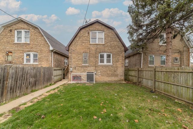 9154 S May Street, Chicago, IL 60620