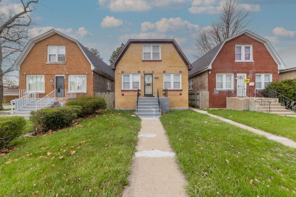 9154 S May Street, Chicago, IL 60620