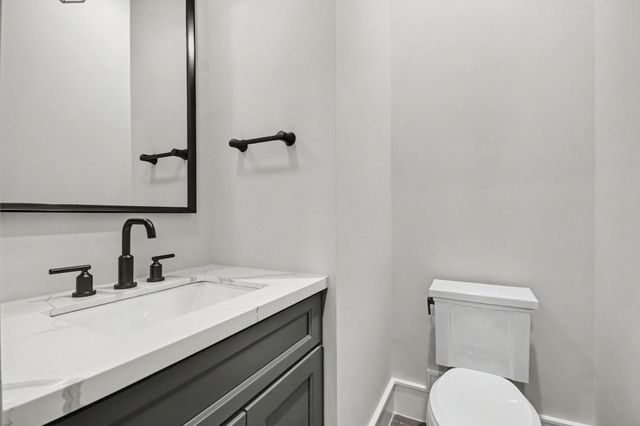 2215 Francis Street, Houston, TX 77004