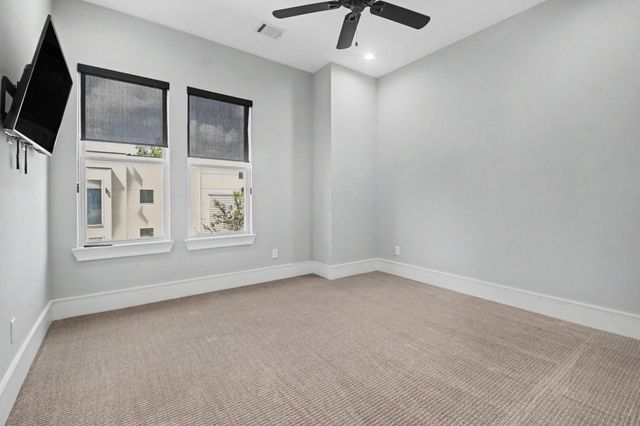 2215 Francis Street, Houston, TX 77004