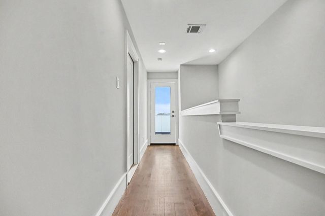 2215 Francis Street, Houston, TX 77004