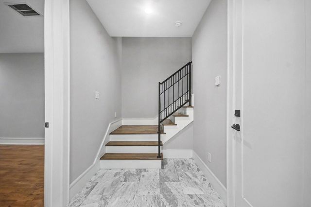 2215 Francis Street, Houston, TX 77004