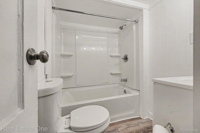 4229 Dolores Avenue, Warren, MI 48091