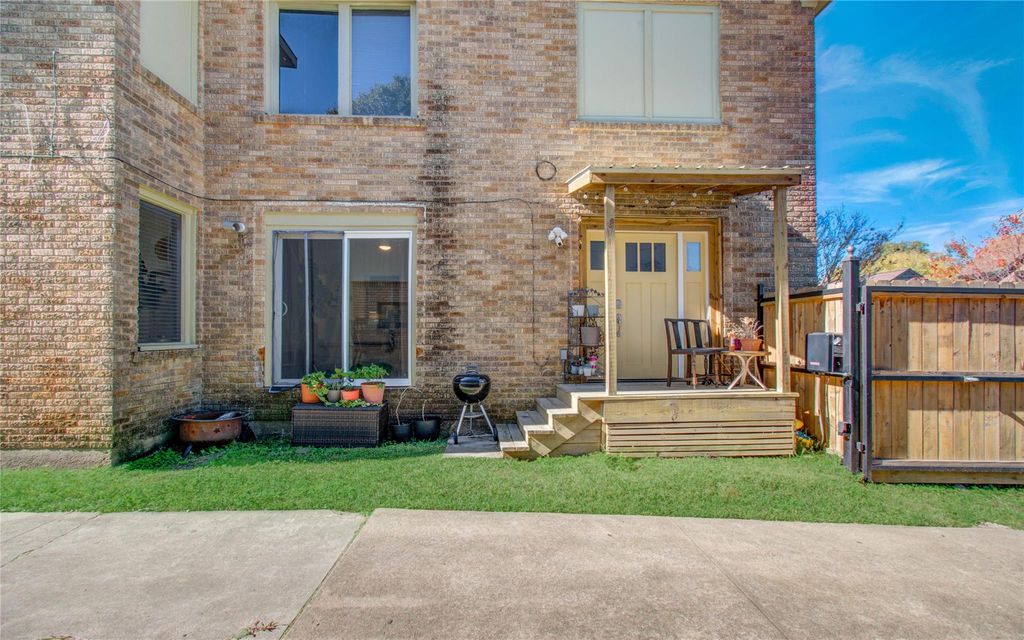 1971 W Lamar Street 1, Houston, TX 77019