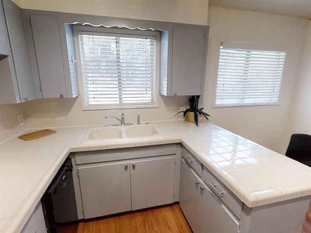 3011 Whitis Ave 204, Austin, TX 78705