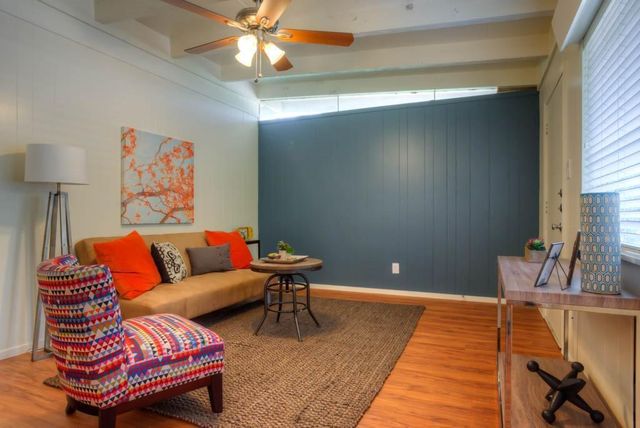 3011 Whitis Ave 204, Austin, TX 78705