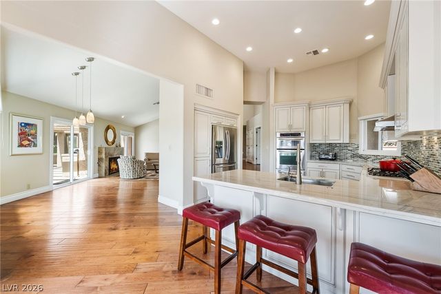 7307 Mission Hills Drive, Las Vegas, NV 89113