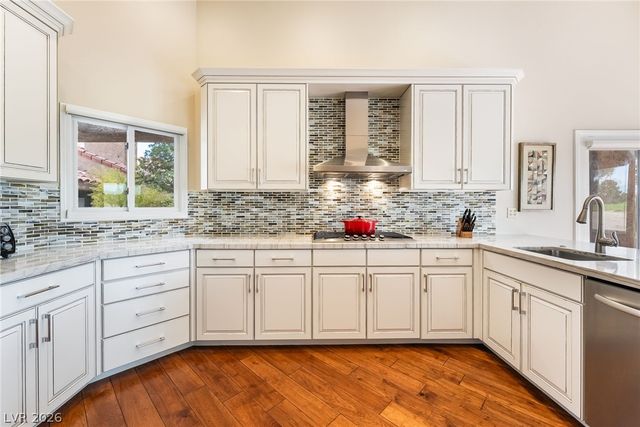 7307 Mission Hills Drive, Las Vegas, NV 89113