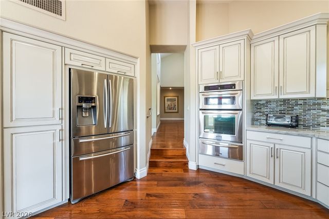 7307 Mission Hills Drive, Las Vegas, NV 89113