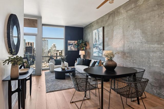 800 The Mark Ln 2703, San Diego, CA 92101