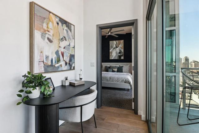 800 The Mark Ln 2703, San Diego, CA 92101