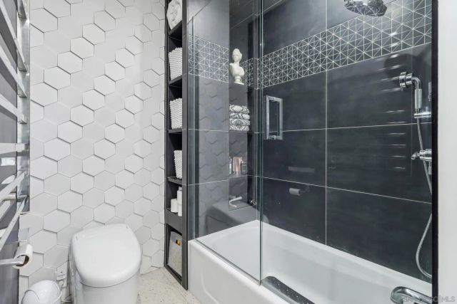 800 The Mark Ln 2703, San Diego, CA 92101