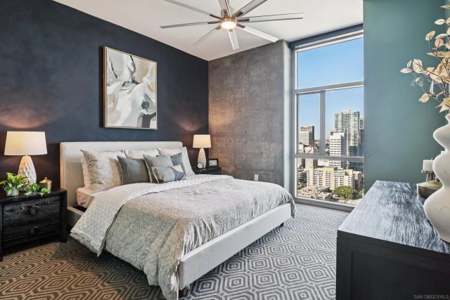 800 The Mark Ln 2703, San Diego, CA 92101