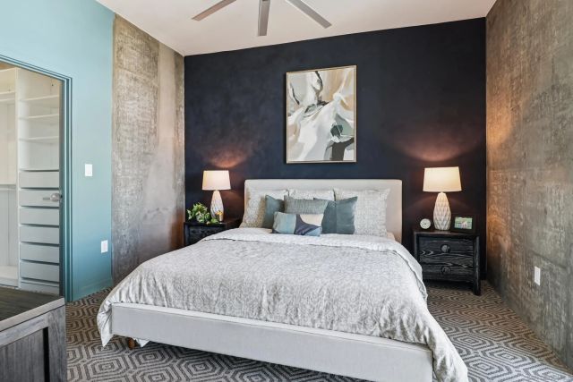 800 The Mark Ln 2703, San Diego, CA 92101