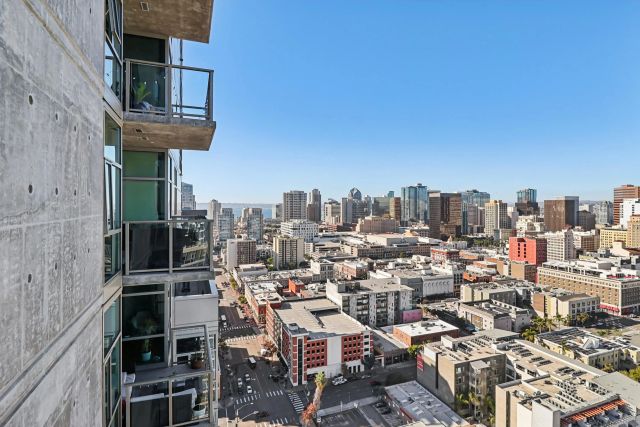 800 The Mark Ln 2703, San Diego, CA 92101