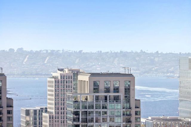 800 The Mark Ln 2703, San Diego, CA 92101