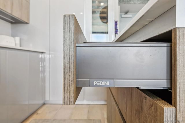 800 The Mark Ln 2703, San Diego, CA 92101