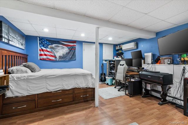 719 Catskill Avenue, Lindenhurst, NY 11757