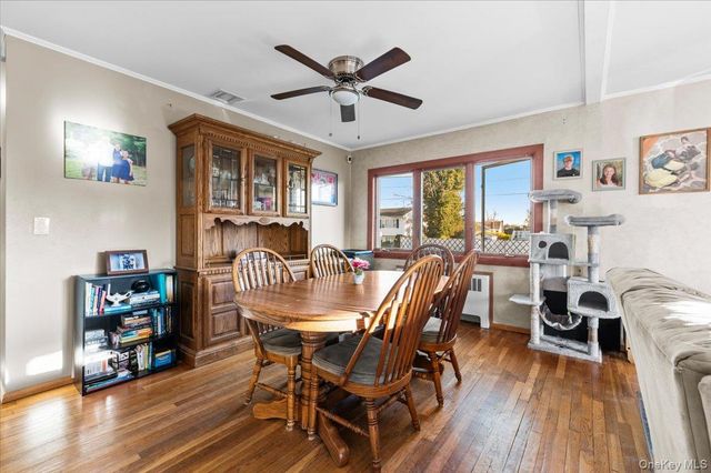 719 Catskill Avenue, Lindenhurst, NY 11757