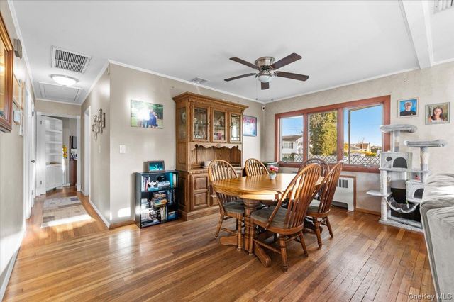 719 Catskill Avenue, Lindenhurst, NY 11757