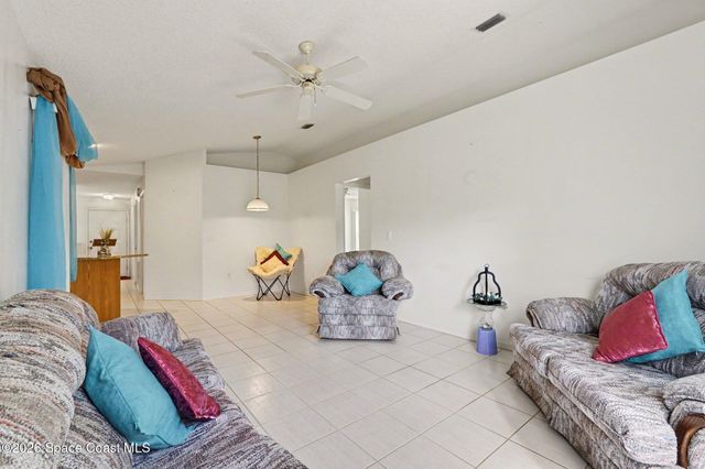 1410 Kaslo Circle NW, Palm Bay, FL 32907