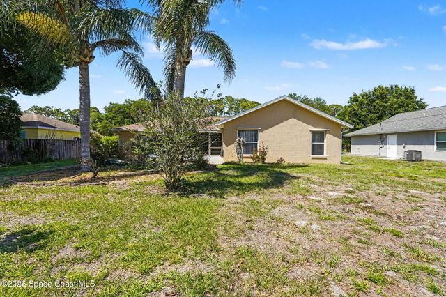1410 Kaslo Circle NW, Palm Bay, FL 32907