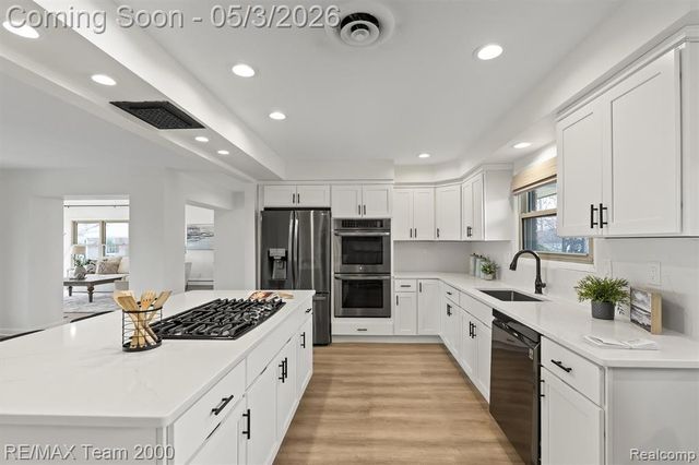 22624 Rio Vista Street, Saint Clair Shores, MI 48081