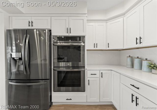 22624 Rio Vista Street, Saint Clair Shores, MI 48081