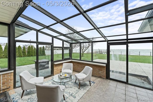 22624 Rio Vista Street, Saint Clair Shores, MI 48081