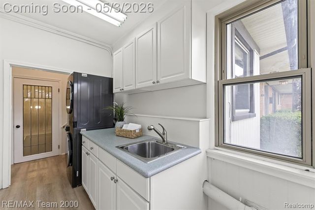 22624 Rio Vista Street, Saint Clair Shores, MI 48081