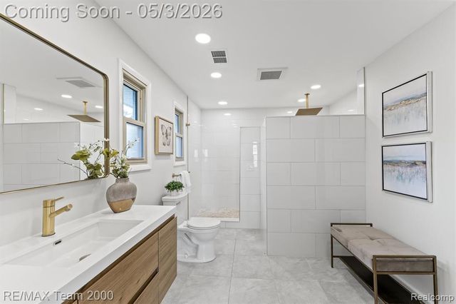 22624 Rio Vista Street, Saint Clair Shores, MI 48081