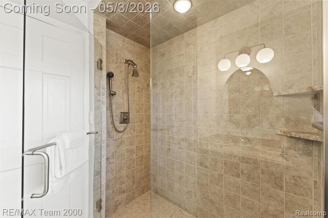 22624 Rio Vista Street, Saint Clair Shores, MI 48081