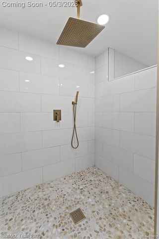 22624 Rio Vista Street, Saint Clair Shores, MI 48081