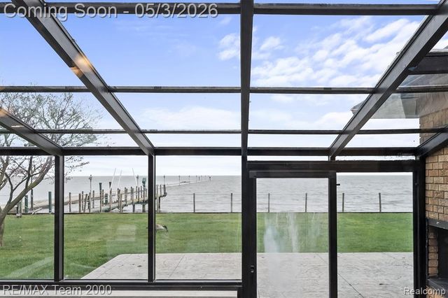 22624 Rio Vista Street, Saint Clair Shores, MI 48081